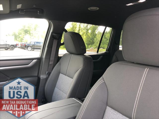 new 2025 GMC Acadia car, priced at $45,845