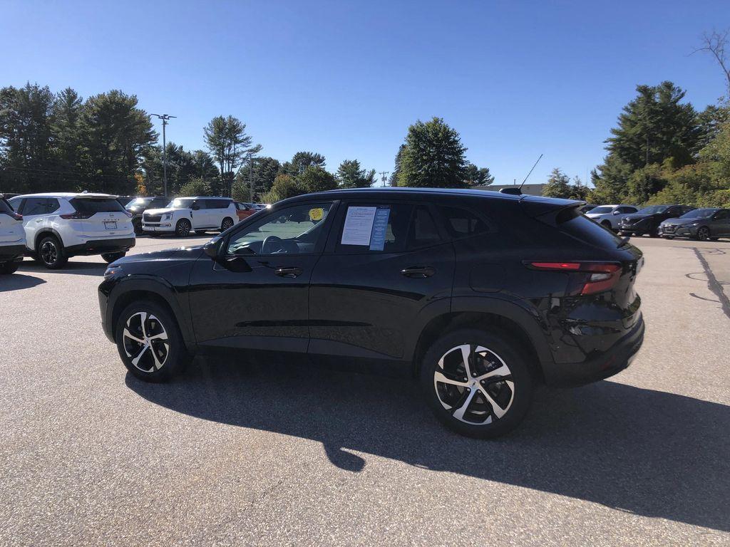 used 2024 Chevrolet Trax car, priced at $22,999