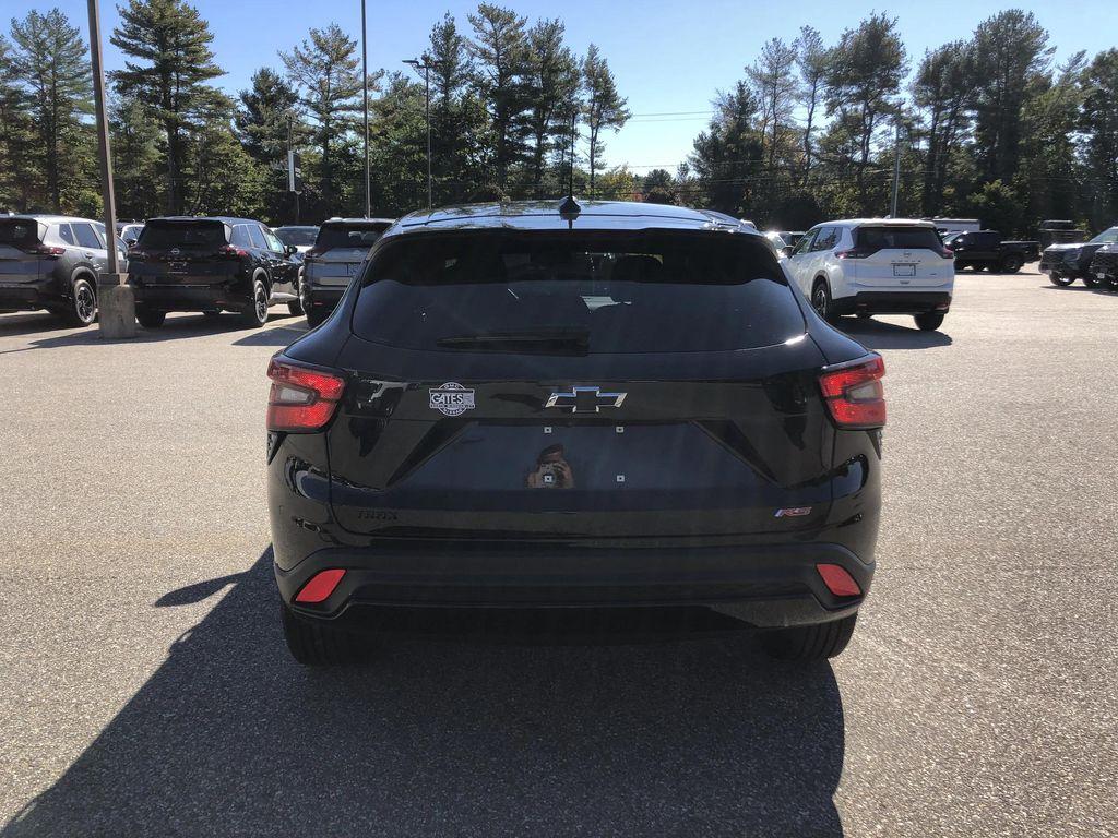 used 2024 Chevrolet Trax car, priced at $22,999