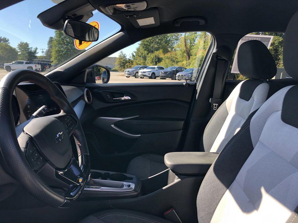 used 2024 Chevrolet Trax car, priced at $22,999