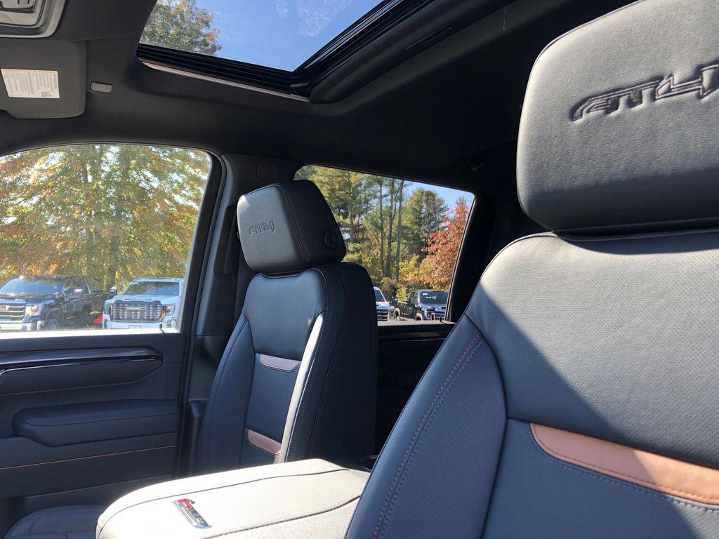 new 2026 GMC Sierra 2500 car, priced at $80,070