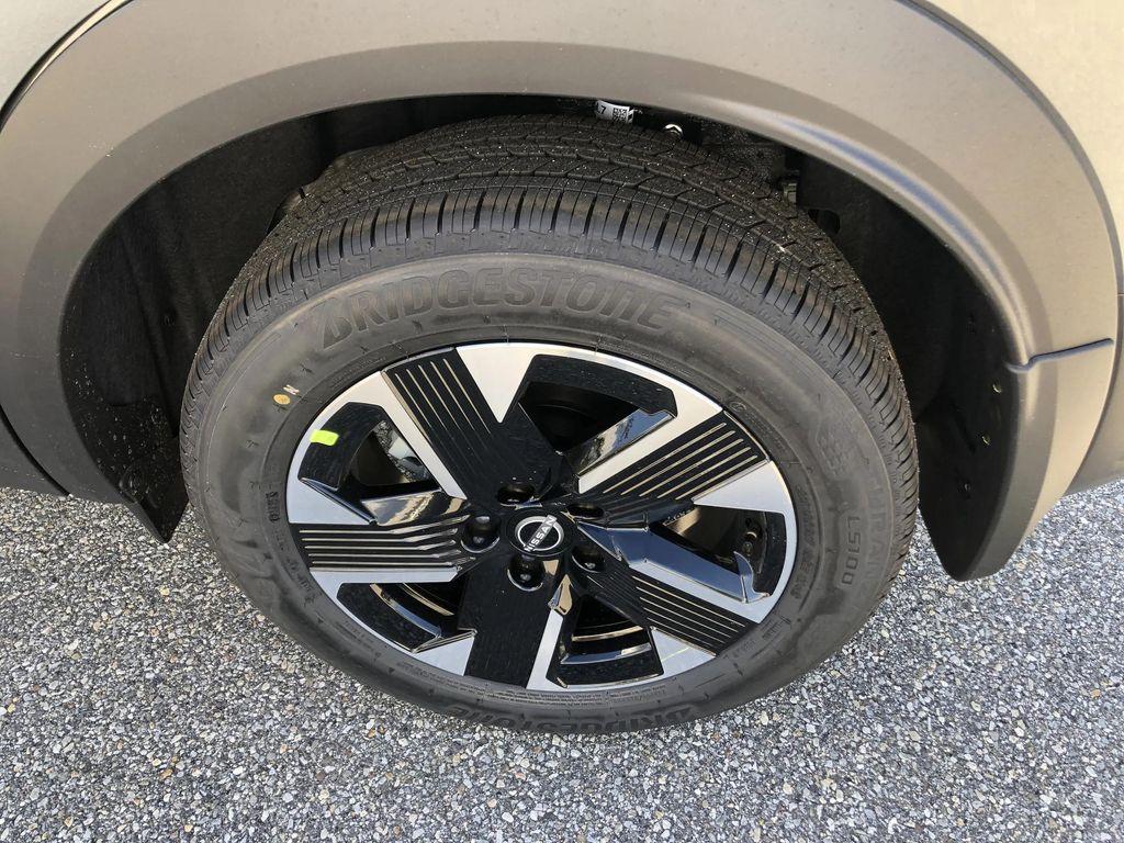 new 2026 Nissan Kicks car, priced at $27,940