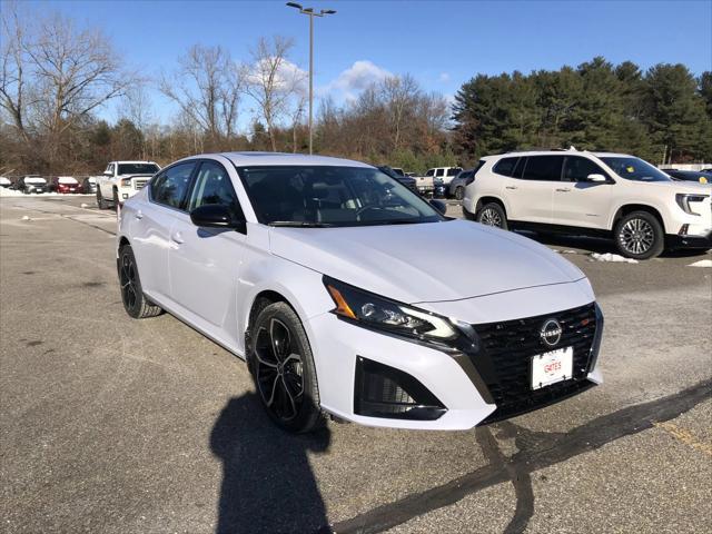 new 2025 Nissan Altima car, priced at $35,005