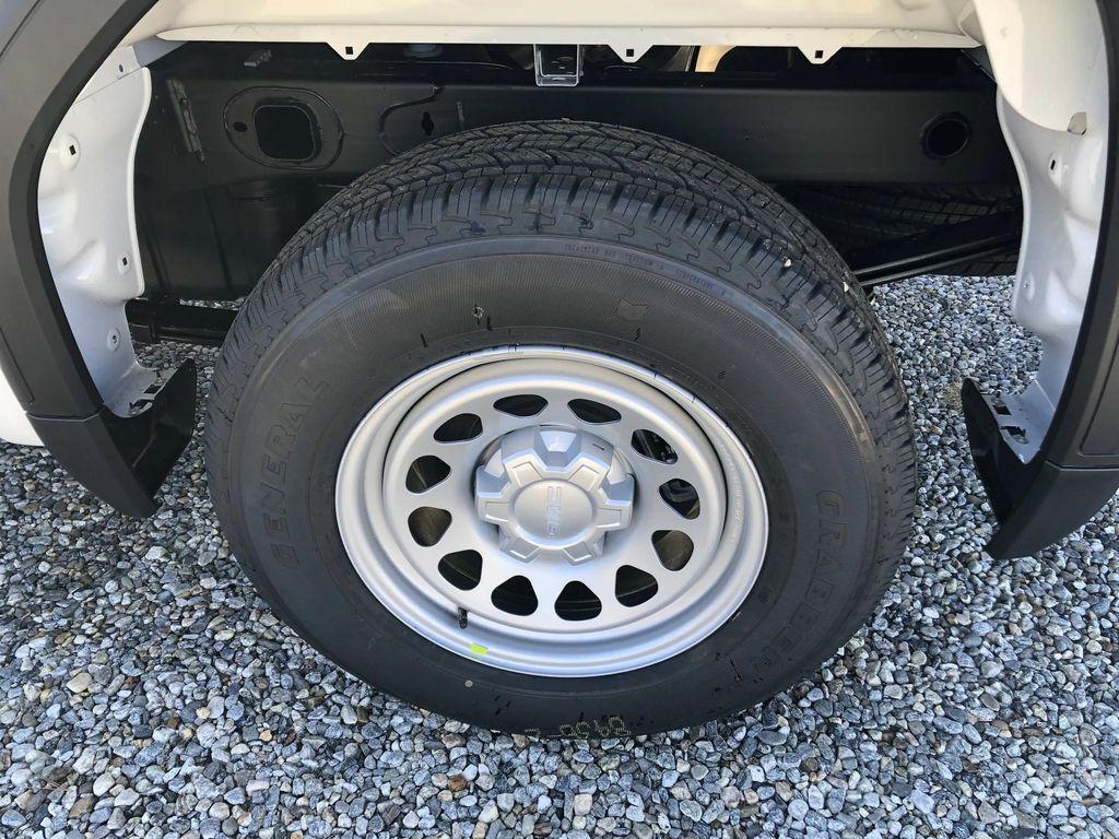 new 2026 GMC Sierra 1500 car, priced at $49,675