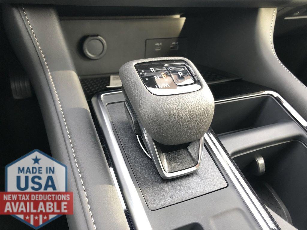 new 2025 Nissan Pathfinder car, priced at $35,363