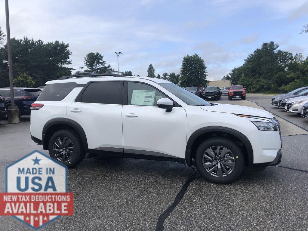 new 2025 Nissan Pathfinder car, priced at $37,330