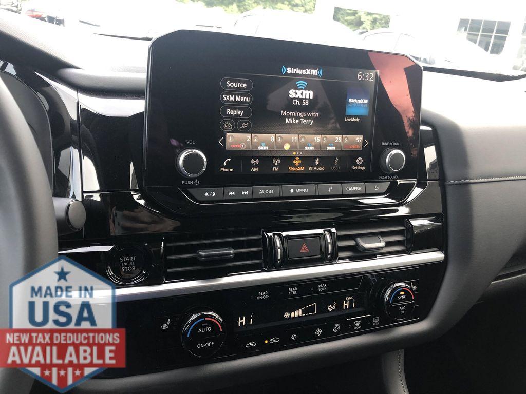 new 2025 Nissan Pathfinder car, priced at $37,330