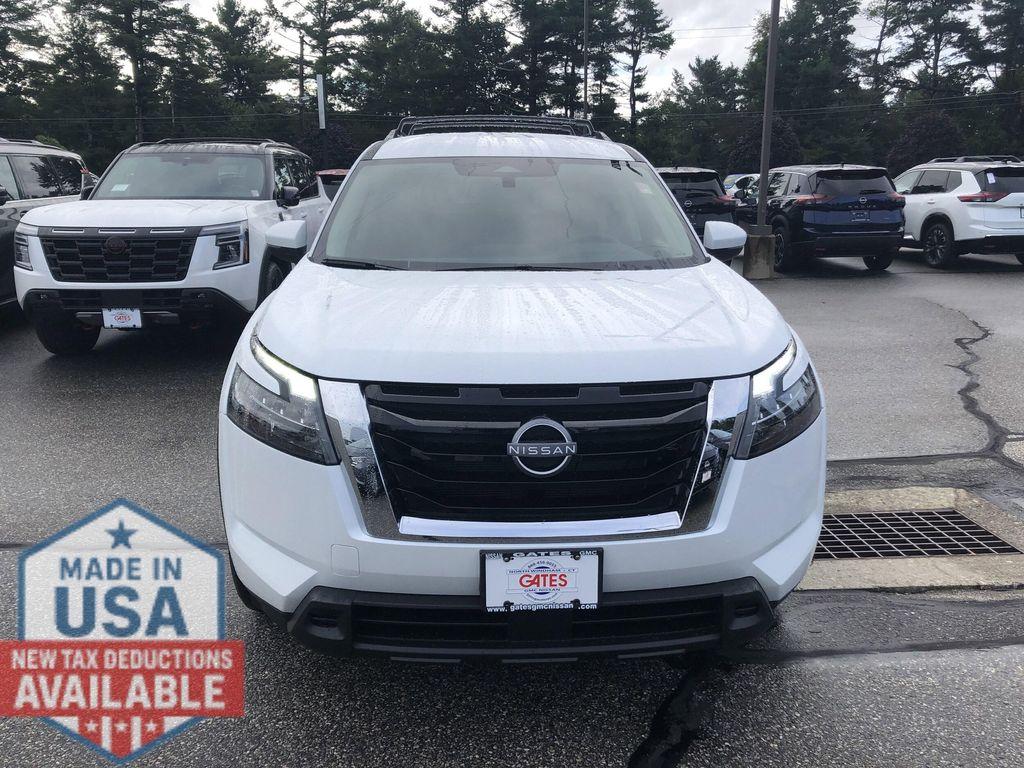 new 2025 Nissan Pathfinder car, priced at $37,330