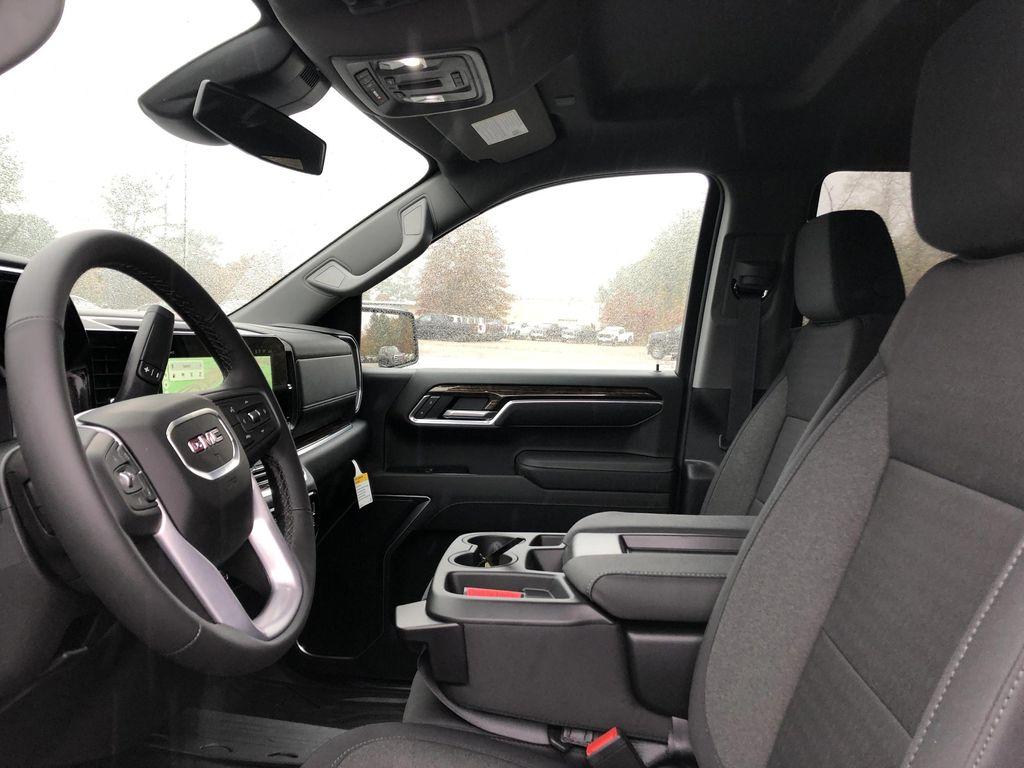 new 2026 GMC Sierra 1500 car, priced at $58,260