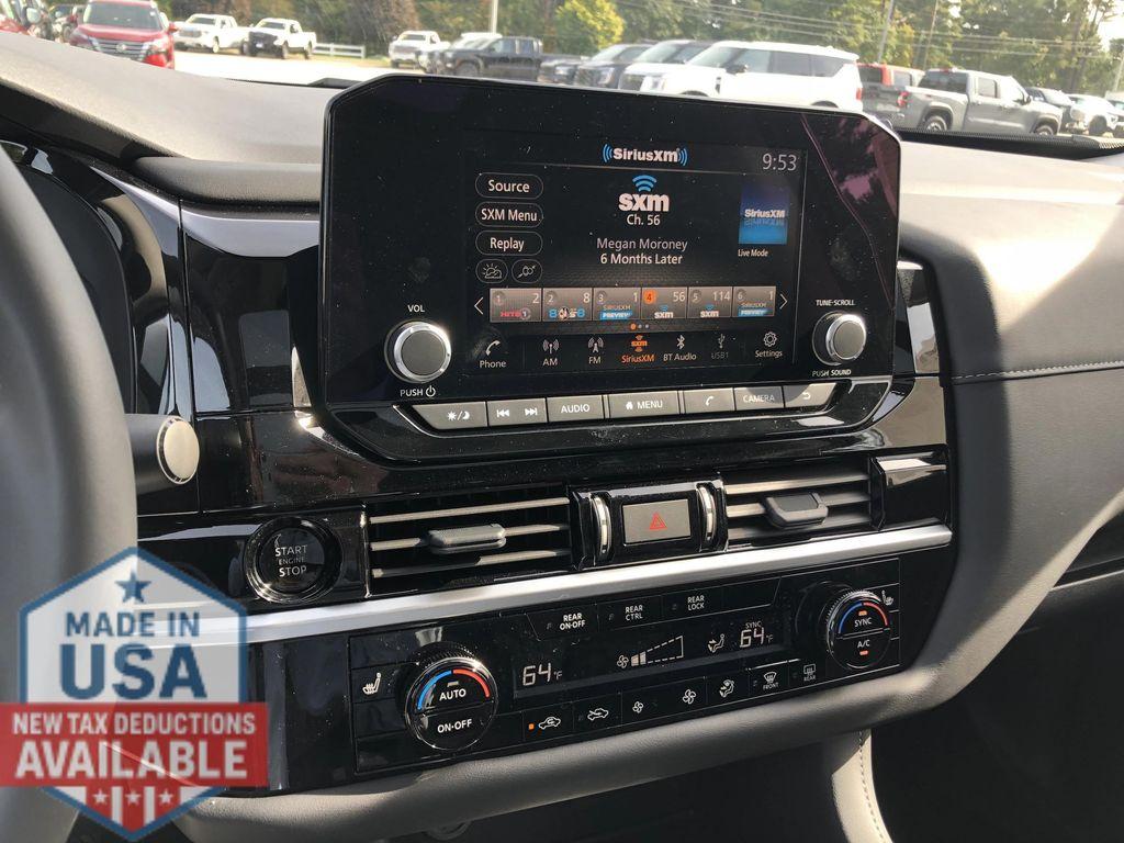 new 2025 Nissan Pathfinder car, priced at $37,619