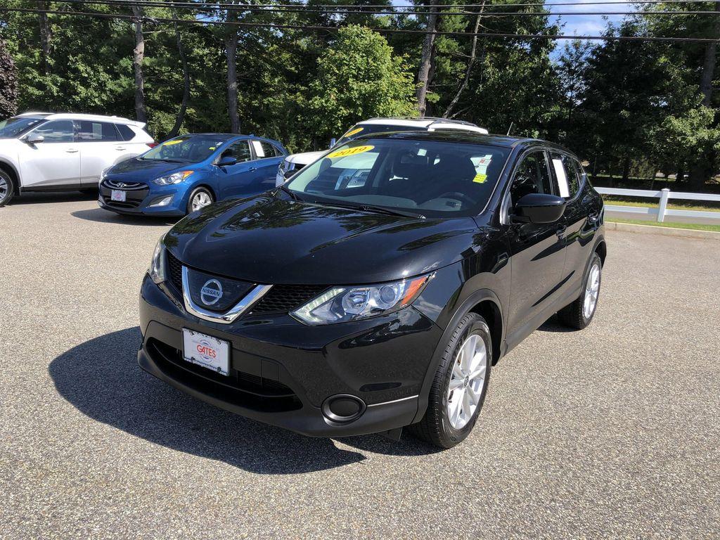 used 2019 Nissan Rogue Sport car, priced at $17,999