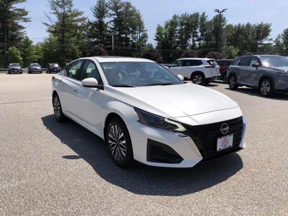 new 2024 Nissan Altima car, priced at $33,030