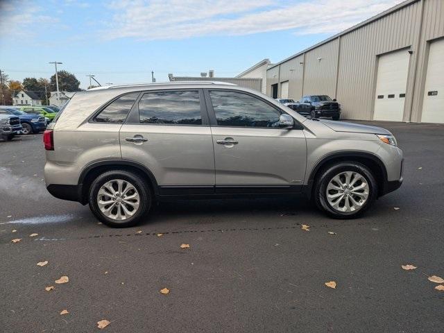 used 2014 Kia Sorento car, priced at $9,985