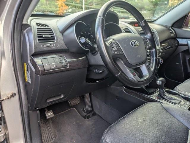 used 2014 Kia Sorento car, priced at $9,985