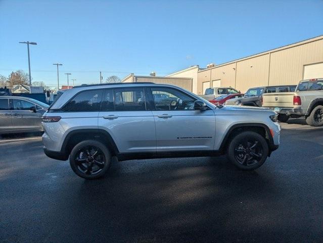 used 2023 Jeep Grand Cherokee car, priced at $34,955