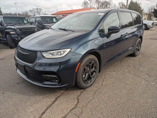 new 2023 Chrysler Pacifica Hybrid car, priced at $47,995