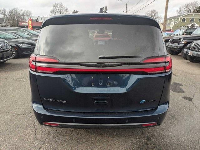 new 2023 Chrysler Pacifica Hybrid car, priced at $47,995