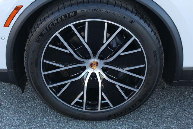 new 2025 Porsche Macan car, priced at $100,875