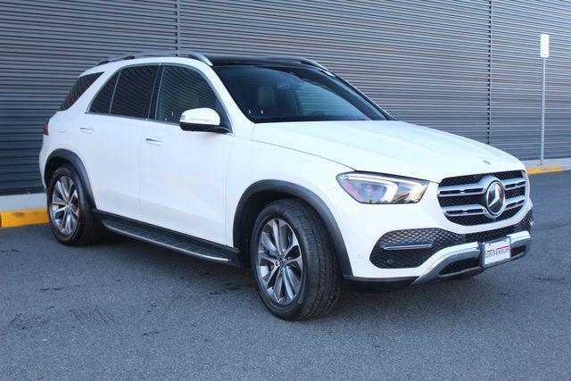 used 2022 Mercedes-Benz GLE 450 car, priced at $38,946