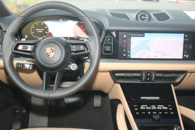 new 2025 Porsche Cayenne car, priced at $108,035