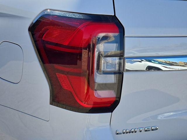 used 2024 Ford Expedition car, priced at $47,500