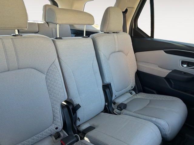 used 2023 Honda Pilot car, priced at $32,800