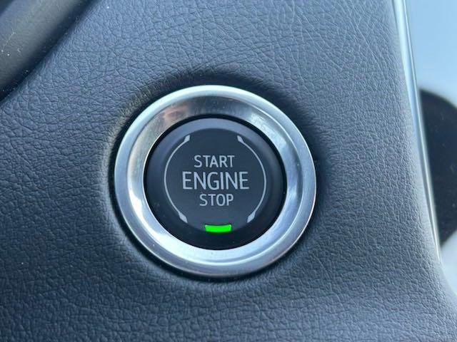 used 2023 Cadillac XT4 car, priced at $26,500