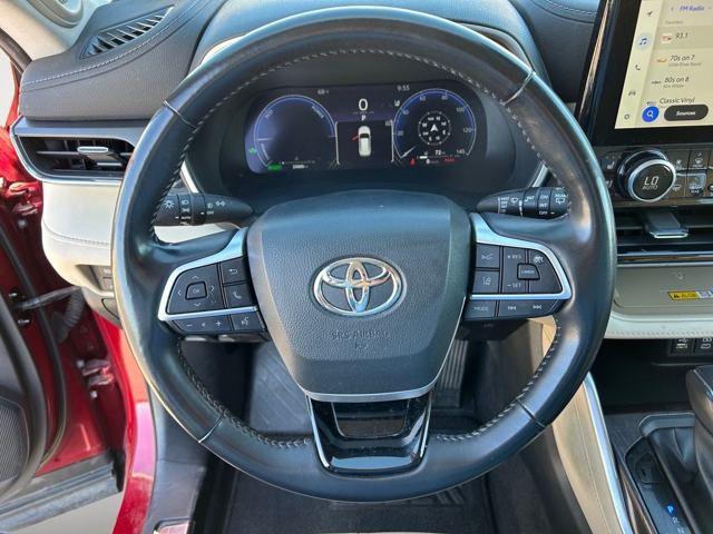 used 2023 Toyota Highlander Hybrid car, priced at $46,500