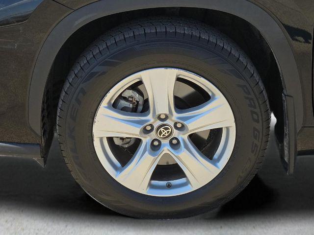 used 2020 Toyota Highlander car, priced at $26,000