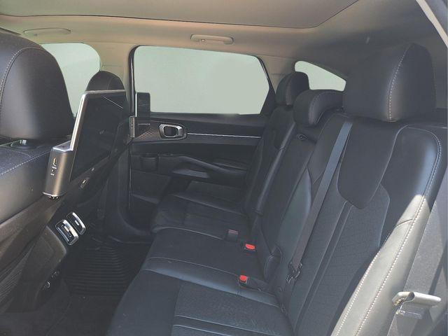 used 2022 Kia Sorento car, priced at $24,900