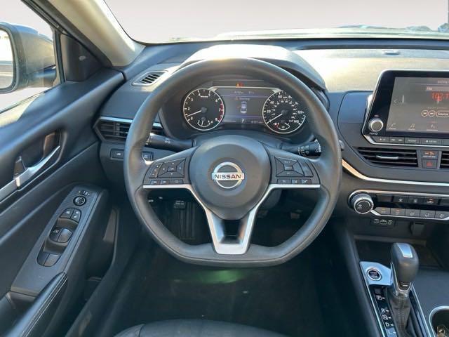 used 2022 Nissan Altima car, priced at $18,900