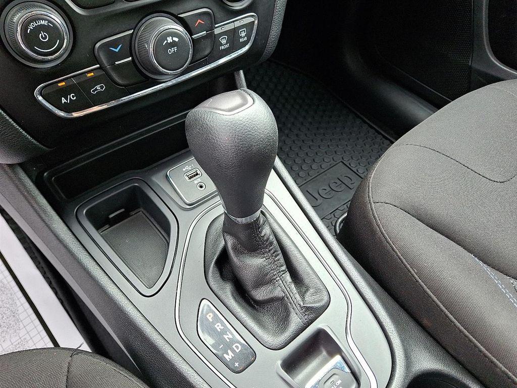 used 2019 Jeep Cherokee car, priced at $16,500