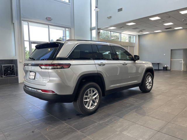 new 2025 Jeep Grand Cherokee car, priced at $34,625