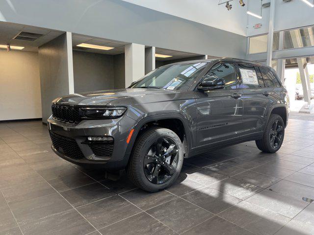 new 2025 Jeep Grand Cherokee car, priced at $46,985