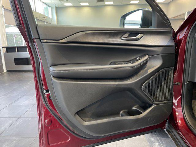 new 2025 Jeep Grand Cherokee car, priced at $37,103