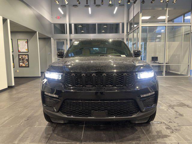 new 2025 Jeep Grand Cherokee car, priced at $44,970