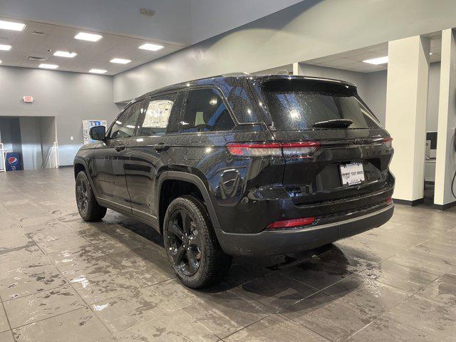 new 2025 Jeep Grand Cherokee car, priced at $44,970