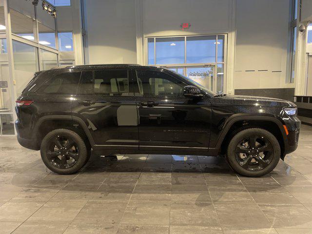 new 2025 Jeep Grand Cherokee car, priced at $44,970