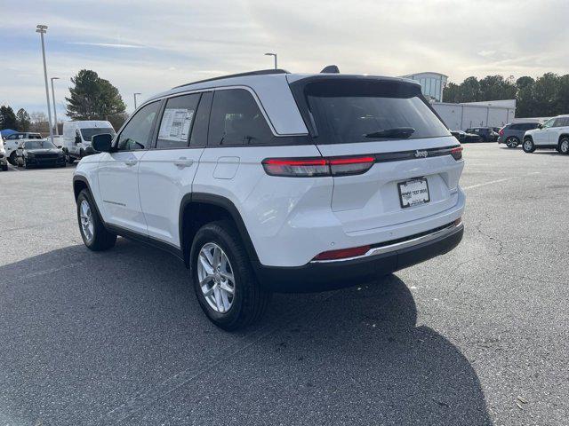 new 2025 Jeep Grand Cherokee car, priced at $37,175