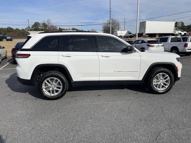 new 2025 Jeep Grand Cherokee car, priced at $37,175