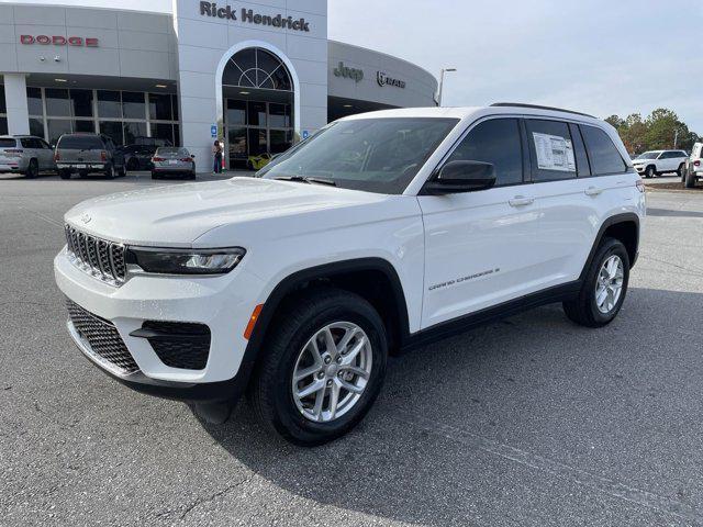 new 2025 Jeep Grand Cherokee car, priced at $37,175