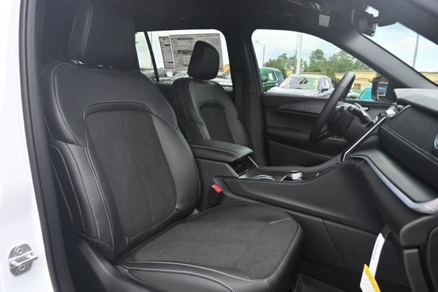new 2025 Jeep Grand Cherokee L car, priced at $44,372