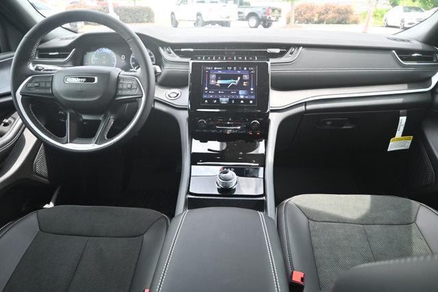 new 2025 Jeep Grand Cherokee L car, priced at $44,372