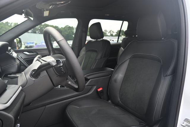 new 2025 Jeep Grand Cherokee L car, priced at $44,372