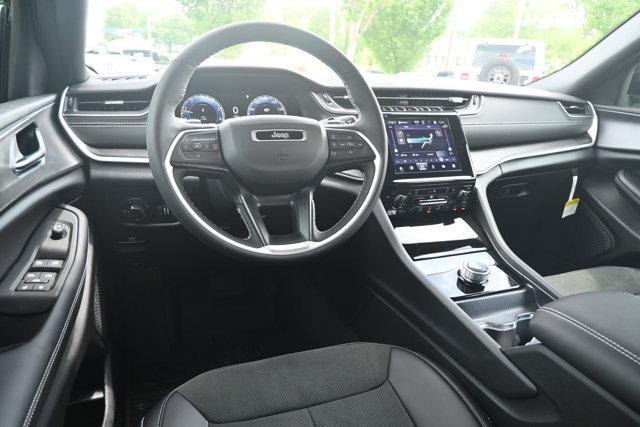 new 2025 Jeep Grand Cherokee L car, priced at $44,372