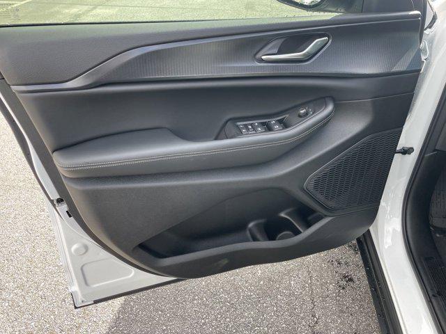 used 2025 Jeep Grand Cherokee L car, priced at $35,496