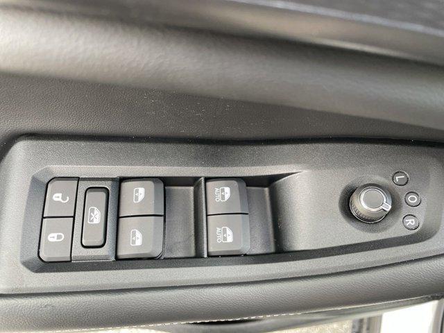 used 2025 Jeep Grand Cherokee L car, priced at $35,496