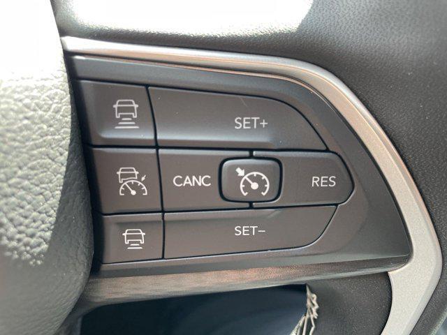 used 2025 Jeep Grand Cherokee L car, priced at $35,496