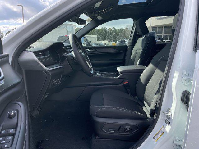 used 2025 Jeep Grand Cherokee L car, priced at $35,496