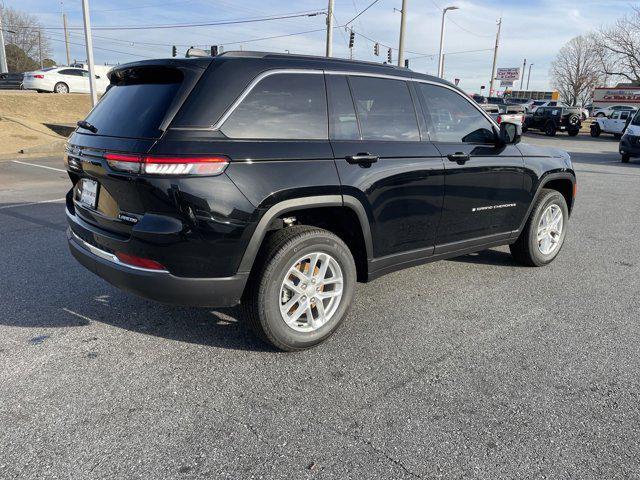 new 2025 Jeep Grand Cherokee car, priced at $37,175